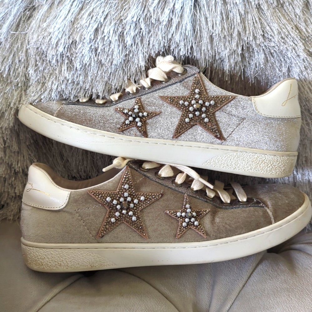 Lola Cruz Superstar Grey Velvet Sneakers